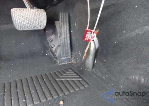 2018 Mercedes-Benz E 300 z USA, uszkodzony, nr VIN WDDZF4JB4JA480056